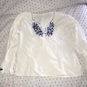 Super cute cotton white shirt. FROM GREECE!